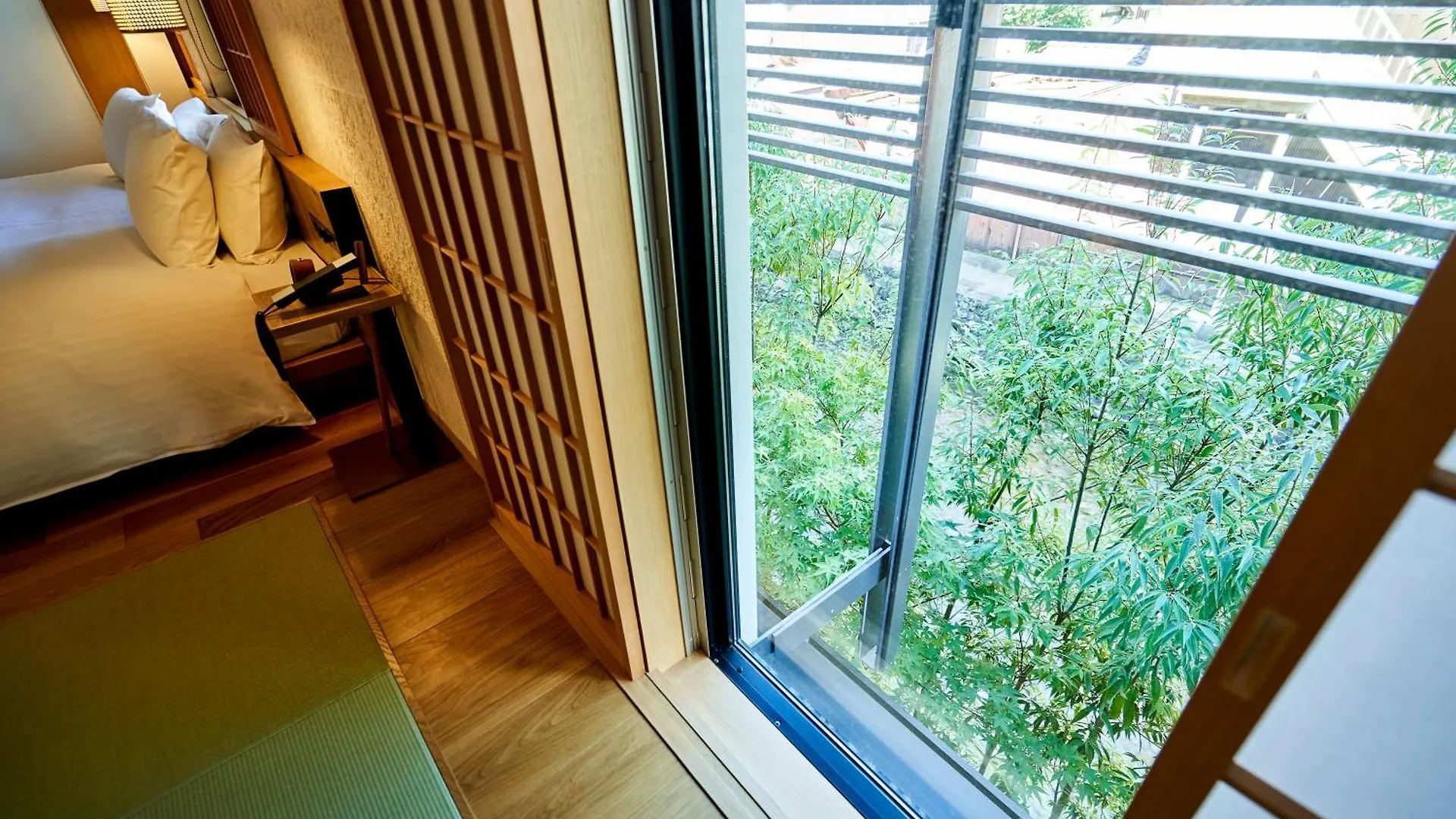 *****  Tassel Hotel Sanjo Shirakawa Kyoto Japan